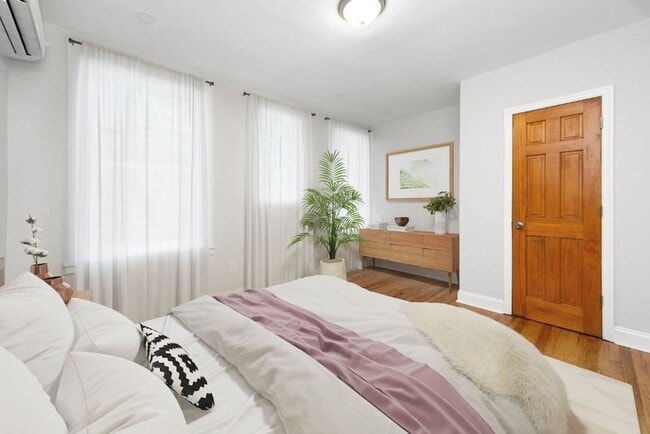 Building Photo - 392 Adelphi St Unit 1