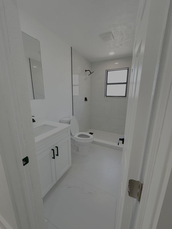 Photo - 2222 10th St S