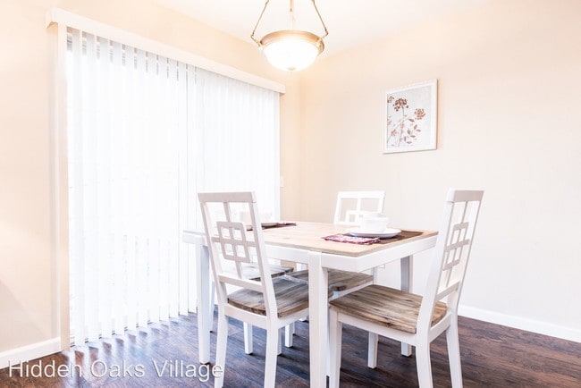 Photo - Hidden Oaks Village