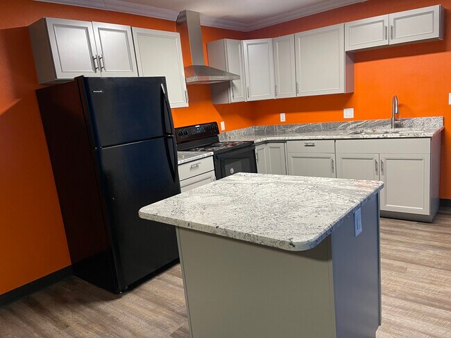 Photo - 635 8th Ave SW