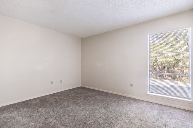 ACADIA PARK 1BD-3.jpg