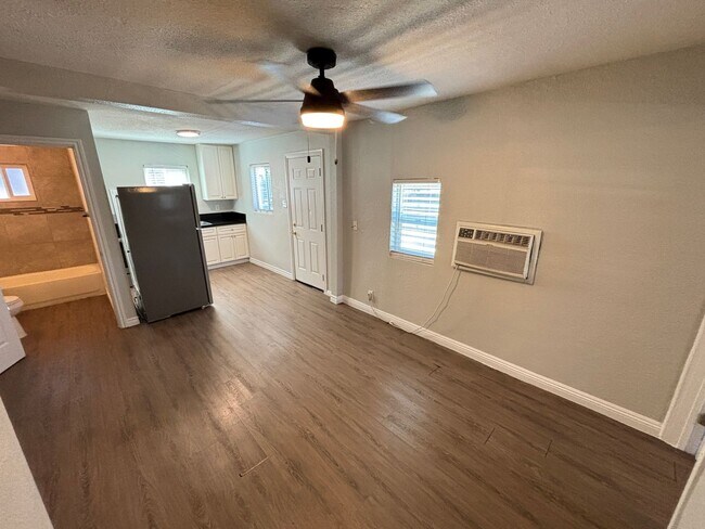 Photo - 1101 Stewart Ave Unit 102