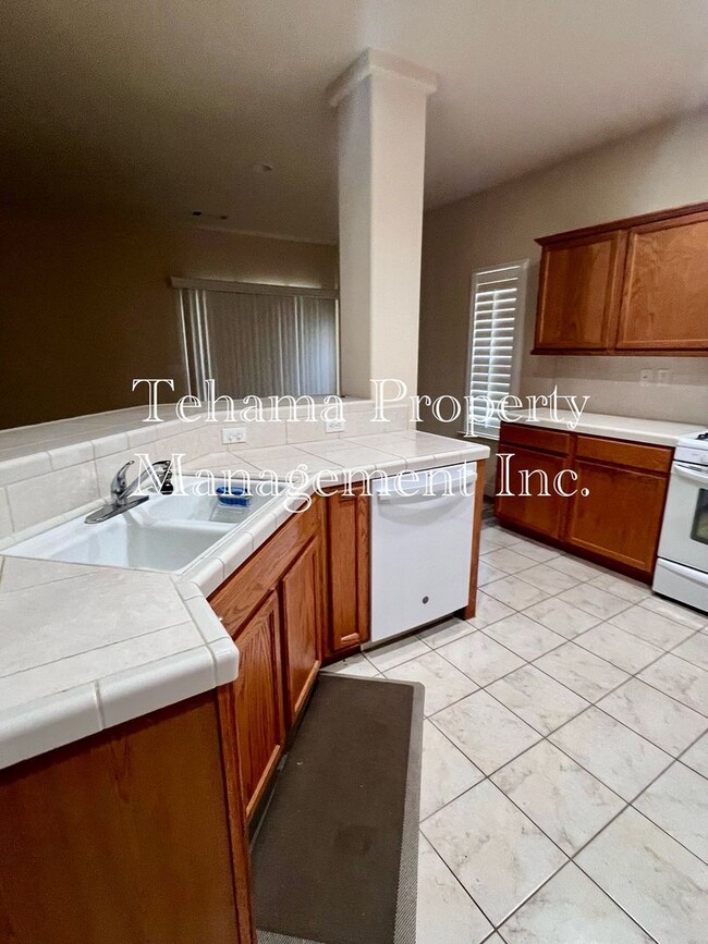 Photo - Beautiful 3 bedroom 2 bath home in Red Bluff