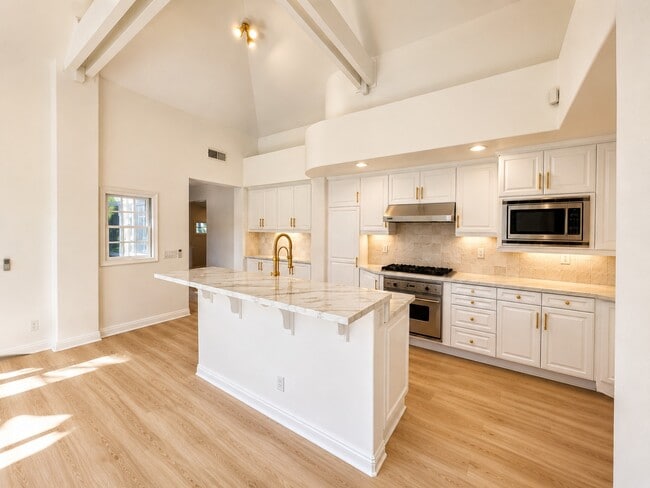 Photo - Bungalow