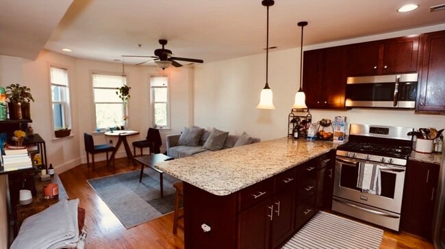 Building Photo - 21 Highland Park Ave