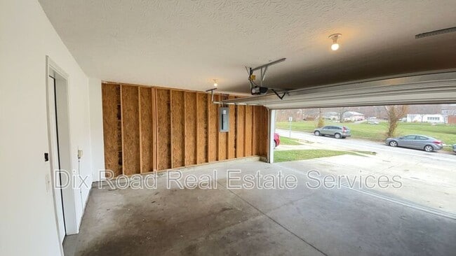 Photo - 6001 Yosemite Dr