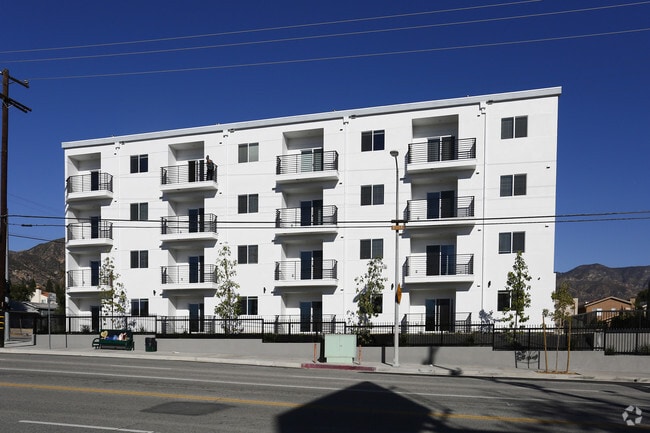 Glenoaks Villas