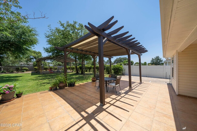 Photo - 420 Water Oak Cir