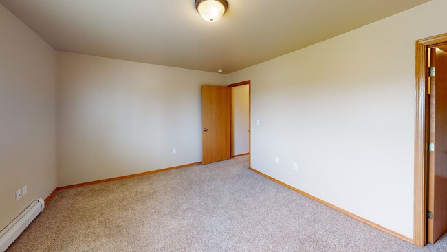 Swan Ridge Apartments