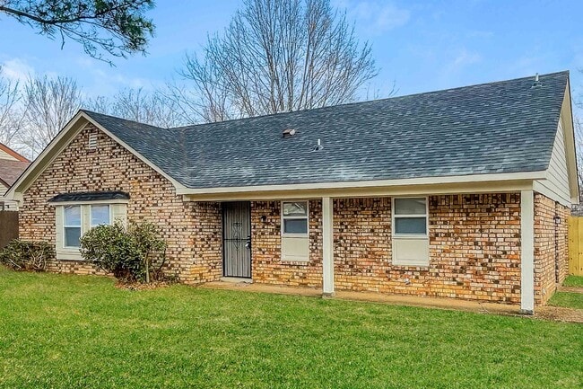 Photo - 4290 Park Forest Dr