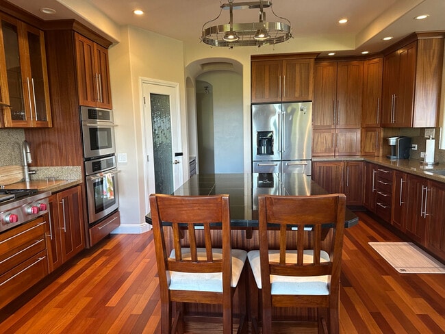 Photo - 595 Kumulani Dr