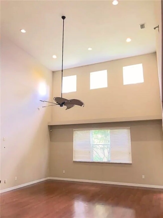 Photo - 652 Legacy Park Dr