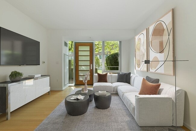 Photo - 2 Earhart St