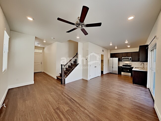 Photo - 1518 Golden Hour Ave