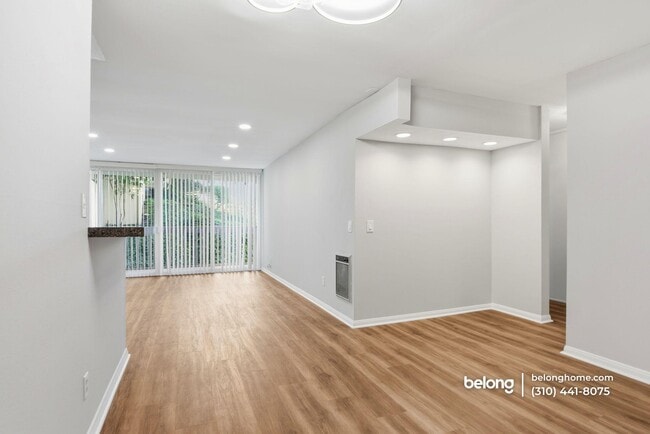 Photo - 6542 Ocean Crest Dr Unit D104