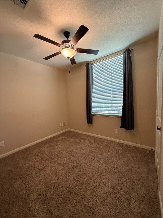 Photo - 8985 Oval Glass St