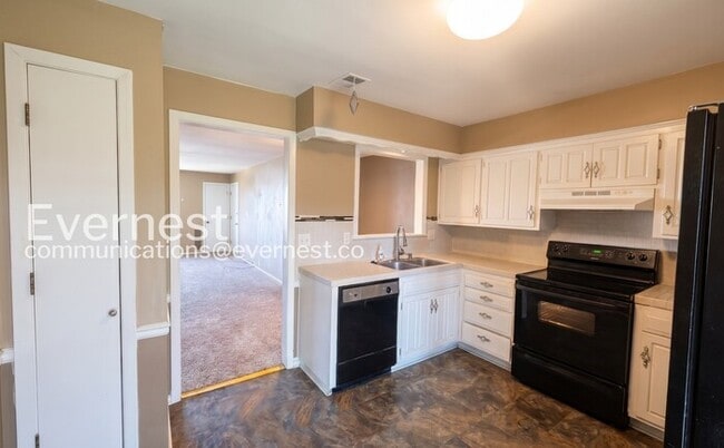 Photo - 452 W 104th St Unit D