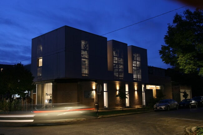 Photo - 3544 W Palmer St Unidad B