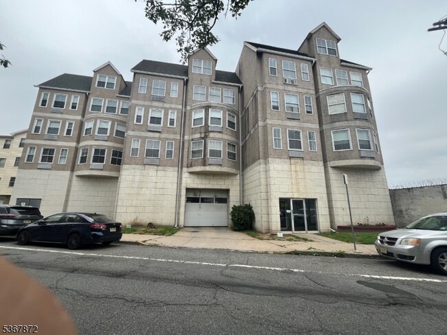 Building Photo - 54 Polk St Unit J1-J1 Rental