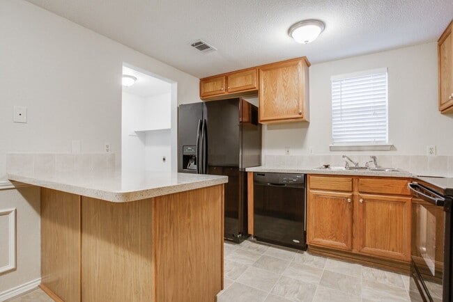 Photo - 1009 Neptune Ct