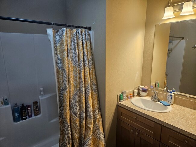 Photo - 414 8th Ave NW