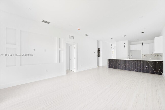 Photo - 10745 SW 217th St