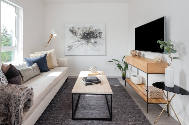 Building Photo - Colwood Corners