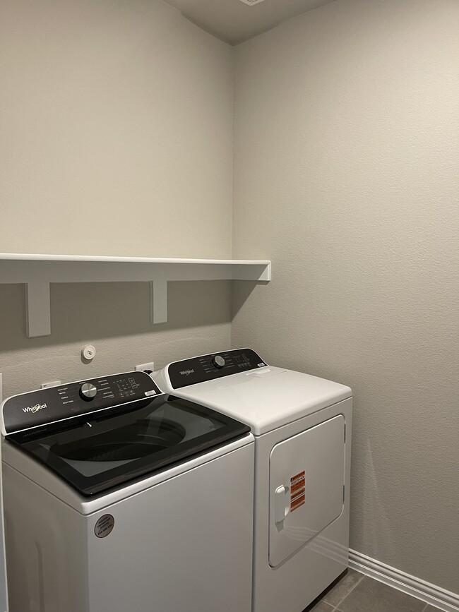 Photo - 608 Easthill Dr