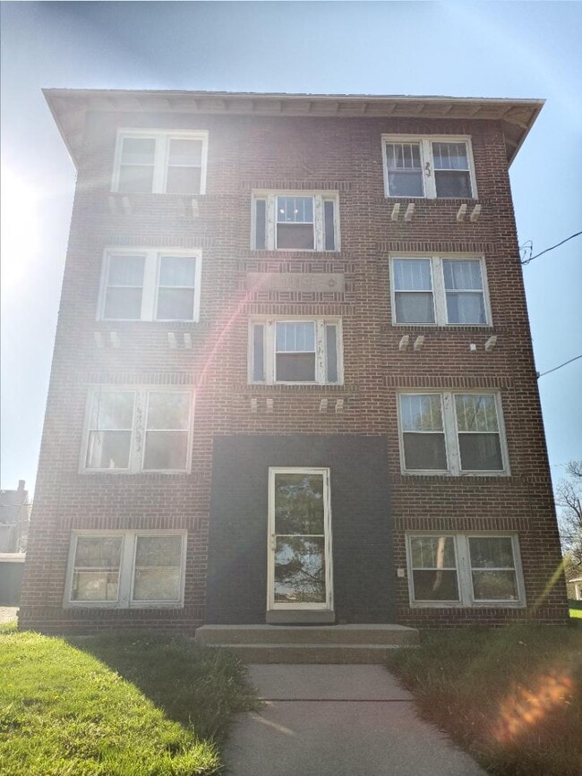 146 King Dr