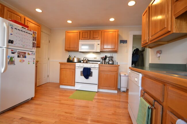 Photo - 25 Fairbanks St Unit 3