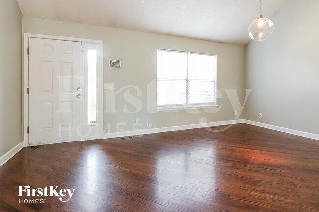 Photo - 1605 Cove Dr