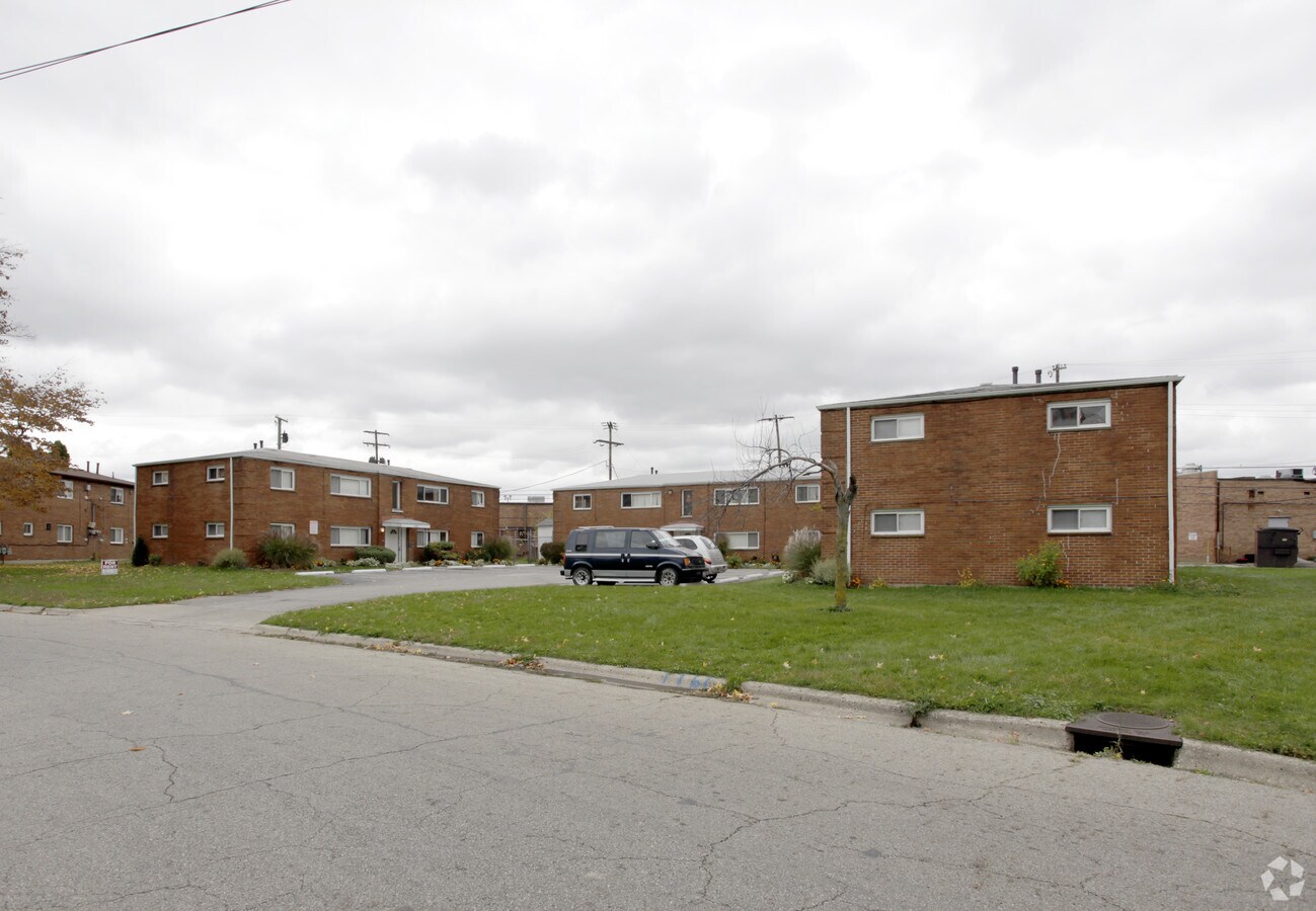 Photo - 3640-3648 Cushing Dr Apartamentos