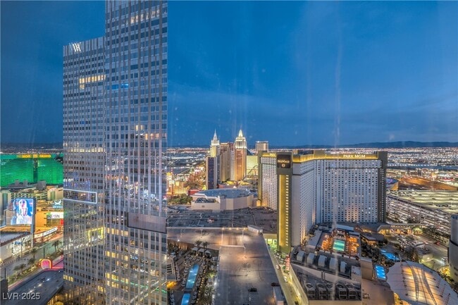 Building Photo - 3726 S Las Vegas Blvd Unit 3105