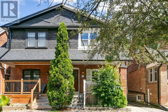 Photo - 484 Merton St