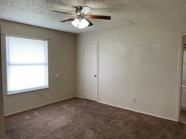 Photo - 942 Presidio Dr