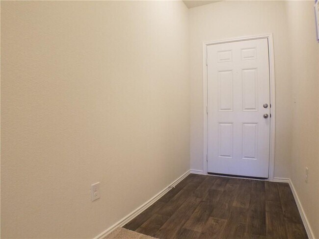 Photo - 15100 Harkness Pass