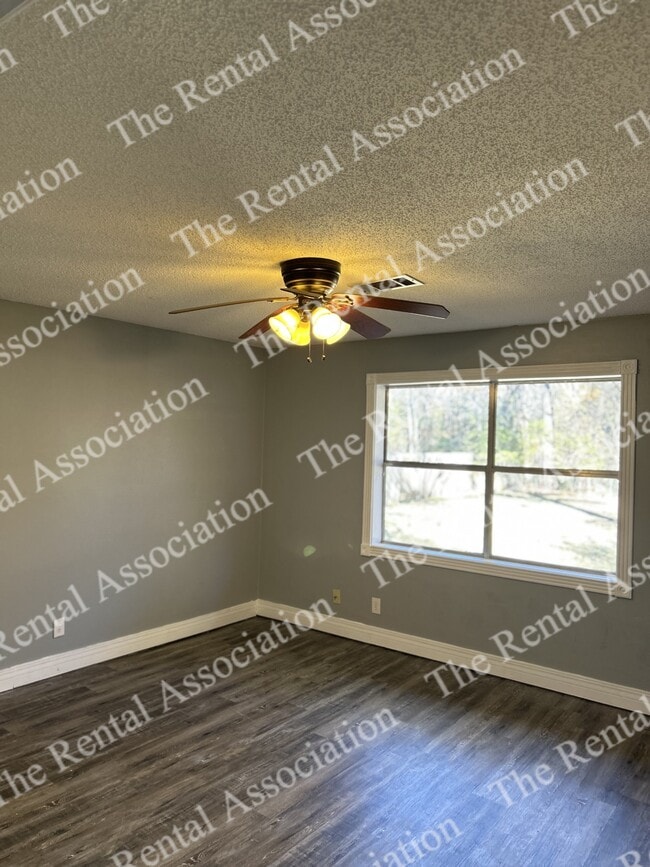 Photo - 56 Martha Dr