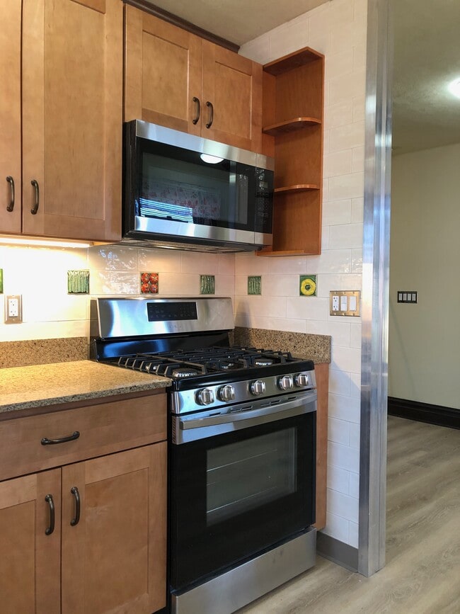 Art tiles - 1308A Tower Grove Ave Unit 1308A