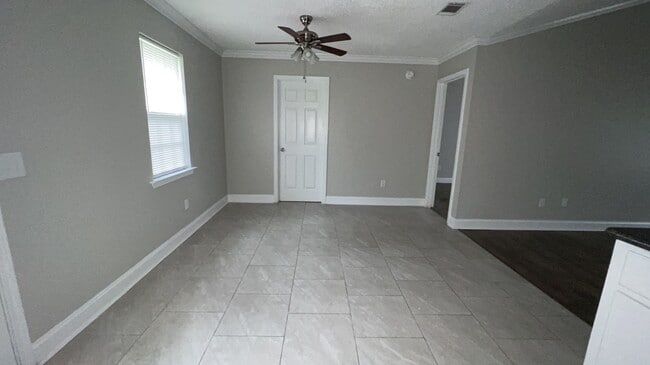 Photo - 1019 Barley Dr