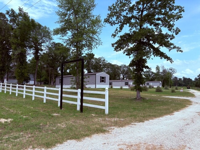 Building Photo - 597 FM 3228