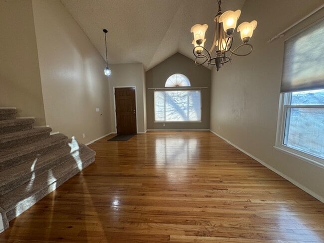 Photo - ELEGANT 5BD in WOODLAND HILLS - Security Deposit Waiver Available