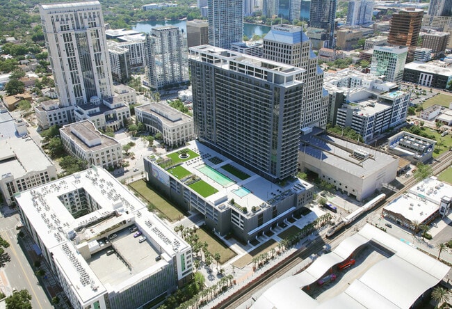 Pool Deck - Society Orlando Apartments