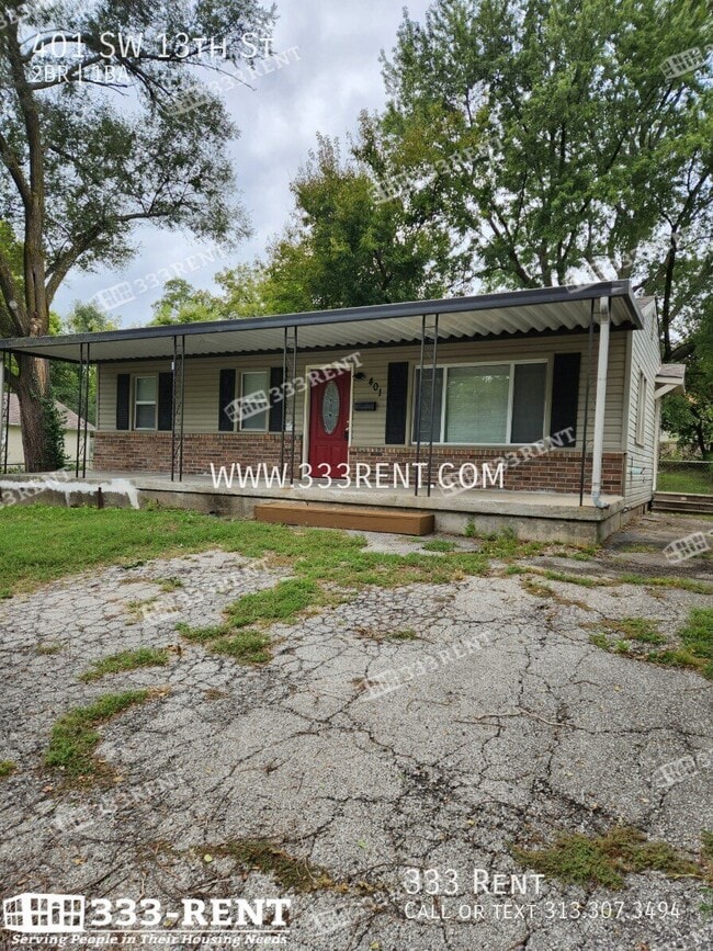 401 SW 13th St