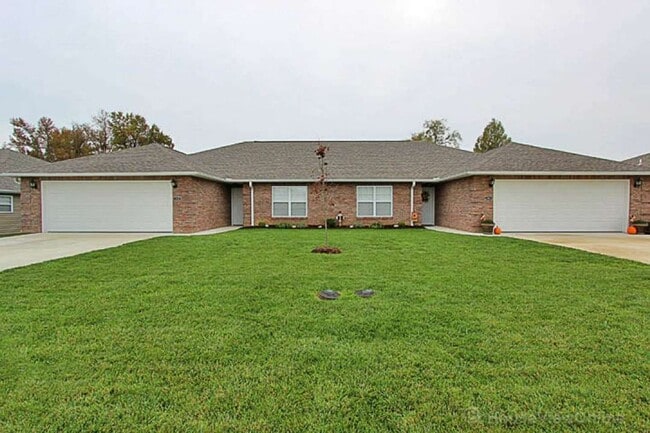 Building Photo - 2245/2247 Winesap Unit 2247