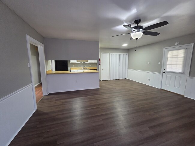 Photo - 5787 Northland Dr