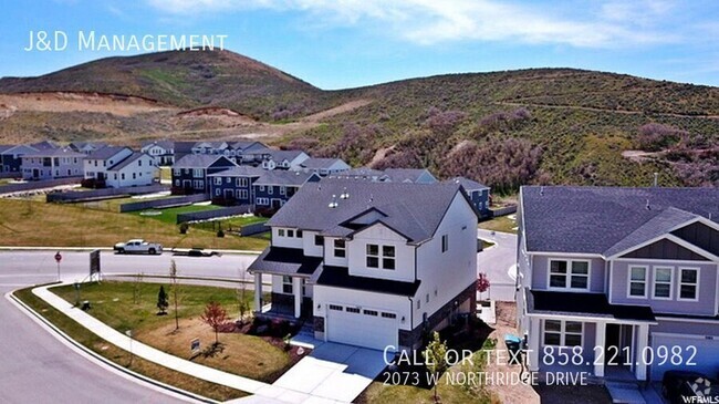 Building Photo - Stunning Home in Lehi