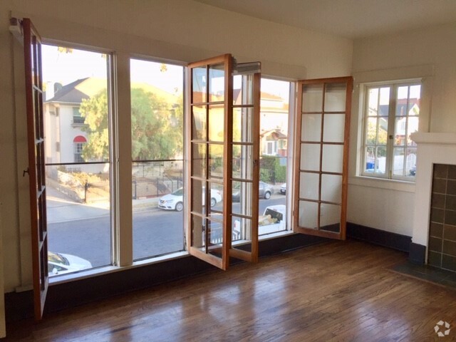 Building Photo - 1159 4th Ave Unit 1159 Rental