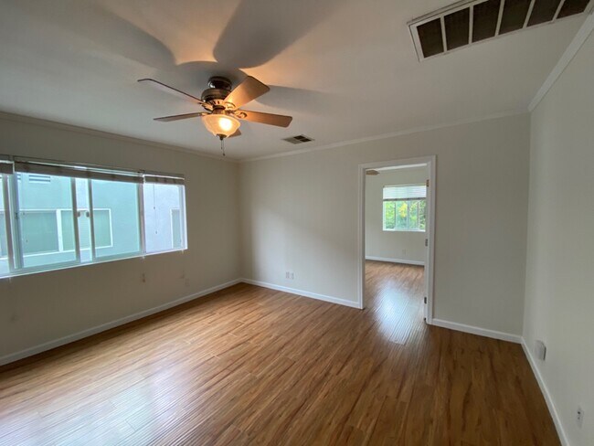 5536 Franklin Ave