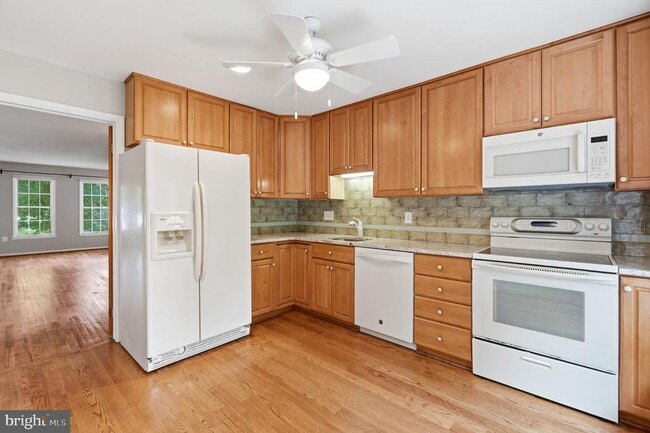 Photo - 6924 Mclean Park Manor Ct