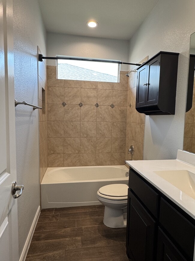 Photo - 2511 Allview Ln